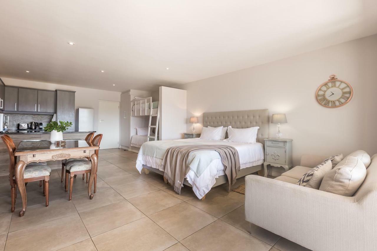 Apartamento Sunrise Bay Self Catering Plettenberg Bay Exterior foto